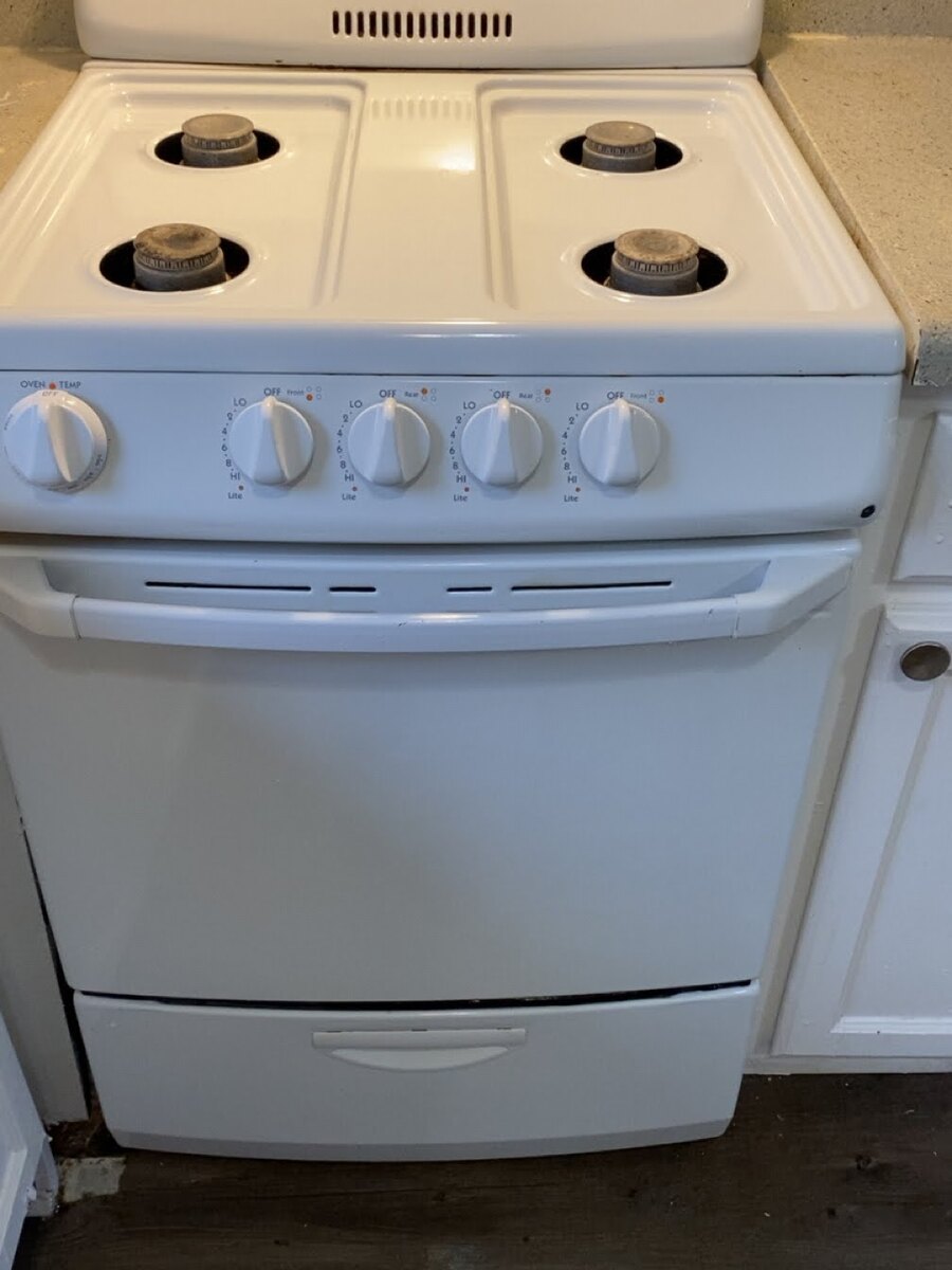 Clean stove after PureNeta cleaning